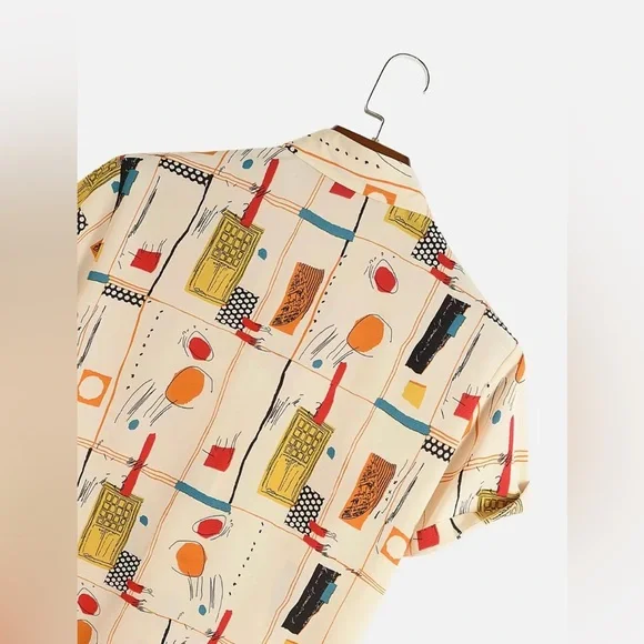 Mens All Over Graffiti Print Street Short Sleeve Shirt Size Small NWT - Picture 7 of 7